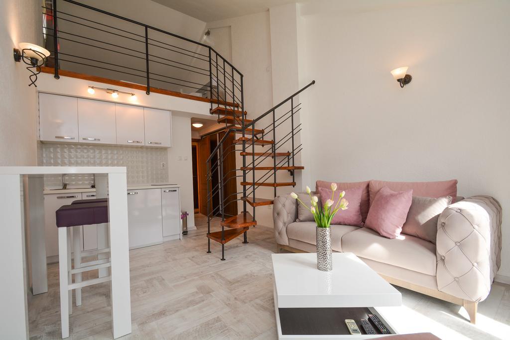 House 91 דירה קוטור